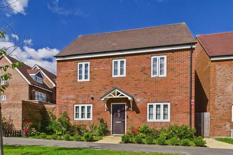 Isabella Walk, Tadworth