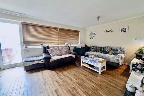 undefined, Stratford Drive, Wooburn Green HP10