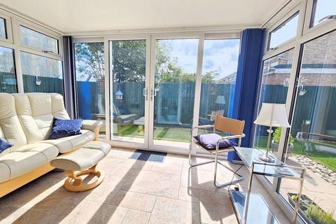 undefined, Kingsmead Avenue, Stubbinton, PO14