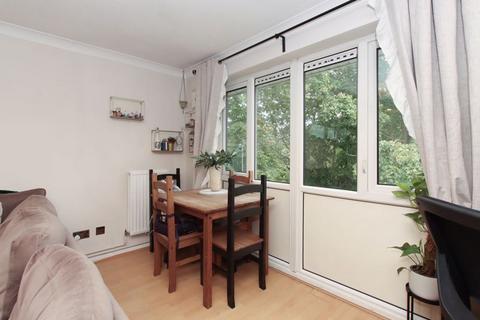 6 Aragon Close, Hemel Hempstead, HP2 7LG