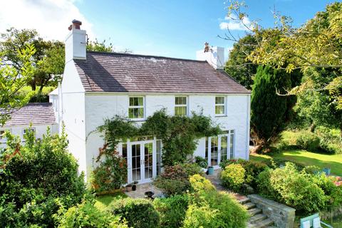 5 bedroom detached house for sale, Plas Gellidara, Penrhos
