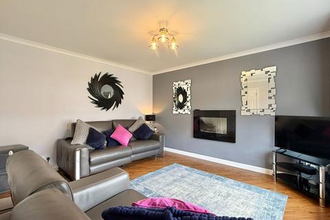 16 Admirals View, Inverness, IV2 5GW