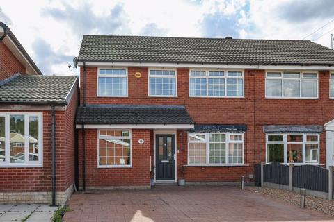 40 Bealcroft Close, Milnrow, Rochdale, OL16 3XD