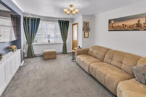 40 Bealcroft Close, Milnrow, Rochdale, OL16 3XD