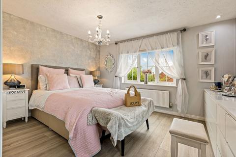 4 bedroom detached house for sale, Burrough Way, Lutterworth LE17