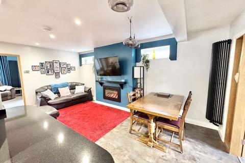 4 bedroom detached house for sale, Parsonwood Hill, Coalville LE67