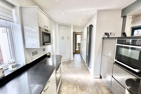 4 bedroom detached house for sale, Parsonwood Hill, Coalville LE67