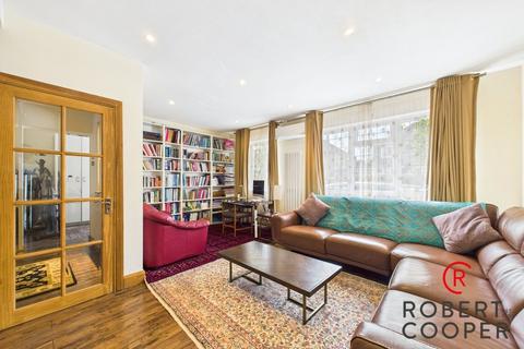 5 bedroom semi-detached house for sale, Beaulieu Drive, Pinner, HA5