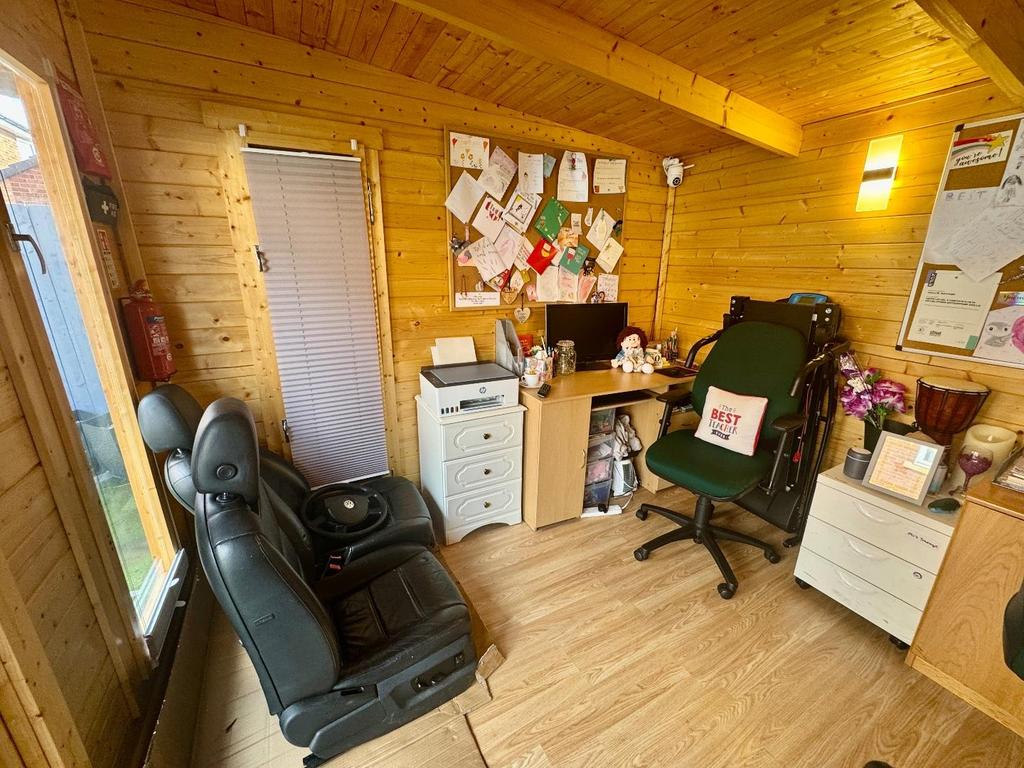 Office/Bar