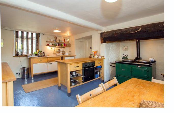 LH Kitchen 3 - .jpg