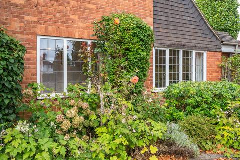 5 bedroom detached house for sale, Brueton Avenue, Solihull