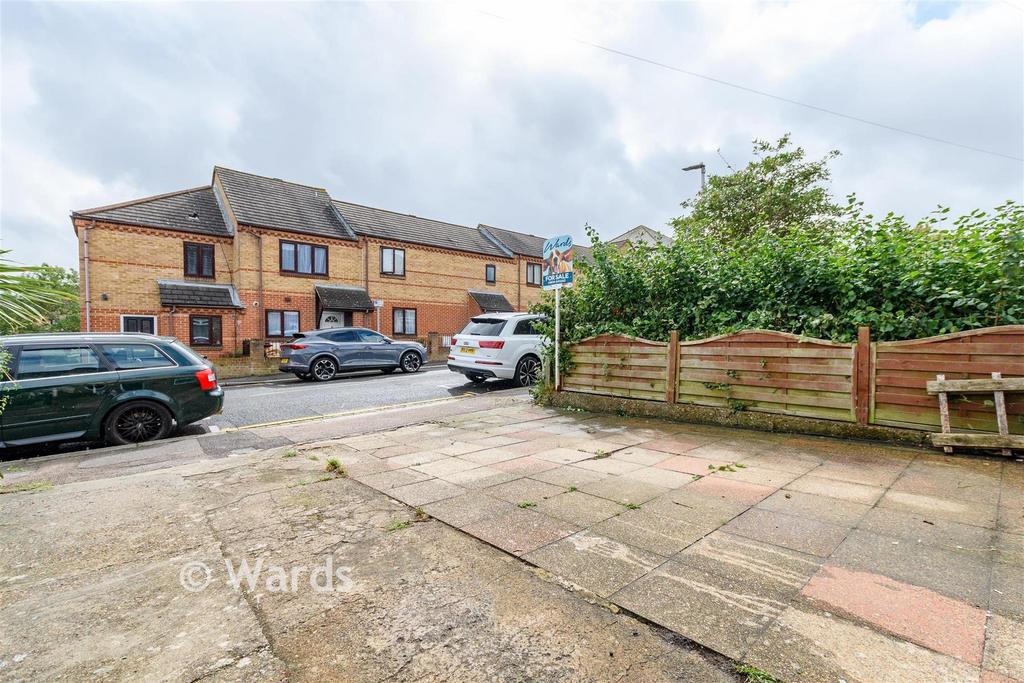 Driveway/Parking