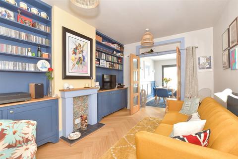 29 Seafield Road, Rustington, Littlehampton, BN16 2JH