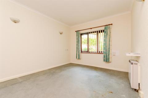 undefined, Rochester Gate, Rochester ME1