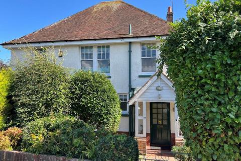 4 bedroom detached house for sale, Goring Road, Steyning, West Sussex, BN44 3GF