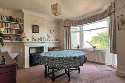 4 bedroom detached house for sale, Goring Road, Steyning, West Sussex, BN44 3GF