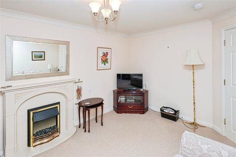 2 bedroom apartment for sale, Ladybower Court, Glossop SK13