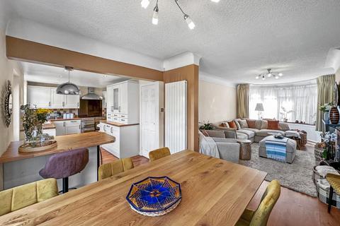 undefined, Canterbury Road, Hale