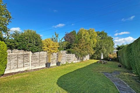 undefined, Canterbury Road, Hale