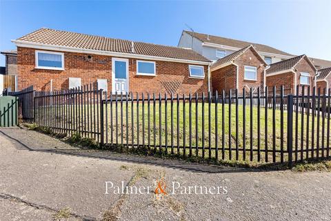 2 bedroom bungalow for sale, William Boys Close, Colchester, Essex, CO4