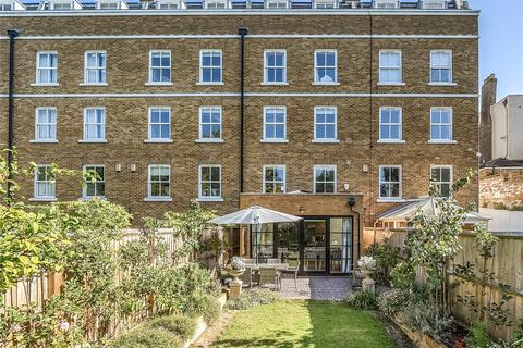 25 Eliot Place, London, SE3 0QL
