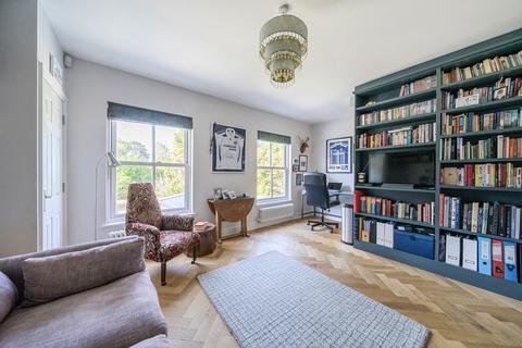 25 Eliot Place, London, SE3 0QL