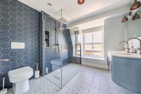 25 Eliot Place, London, SE3 0QL