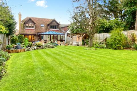 4 bedroom detached house for sale, Barkham Ride, Finchampstead, Wokingham