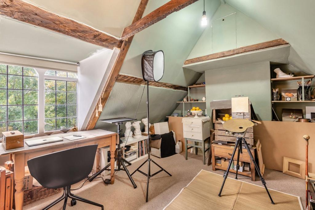 Studio/Bedroom