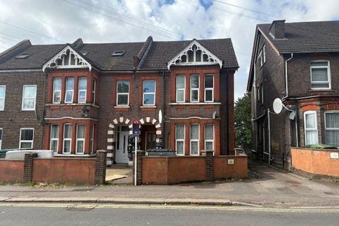 undefined, Flat , - Biscot Road, Luton