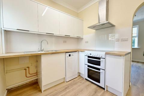 2 bedroom terraced house to rent, Stanley Road, Newmarket