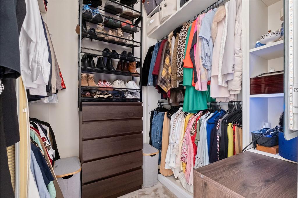 Walk-In Wardrobe
