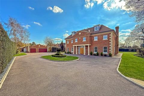 7 bedroom detached house for sale, Todds Green, Stevenage, Hertfordshire, SG1