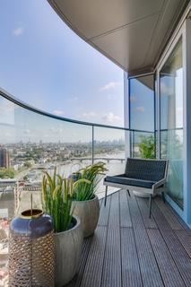 3 bedroom flat for sale, Chelsea Waterfront, Lots Road, London, SW10