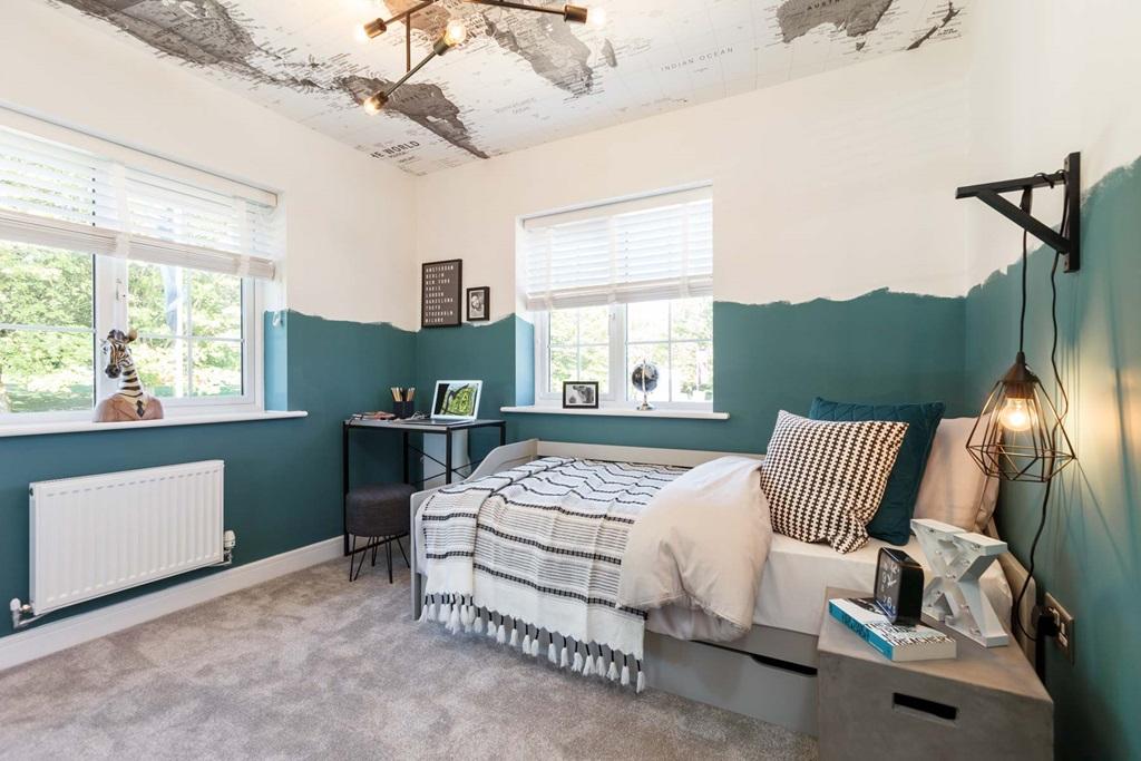 Plenty of natural light to bedroom 3