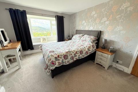3 bedroom semi-detached house for sale, Carr Grove, Keighley BD20