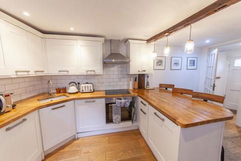 2 bedroom townhouse for sale, 5 Church Close, Dartmouth TQ6