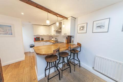 2 bedroom townhouse for sale, 5 Church Close, Dartmouth TQ6