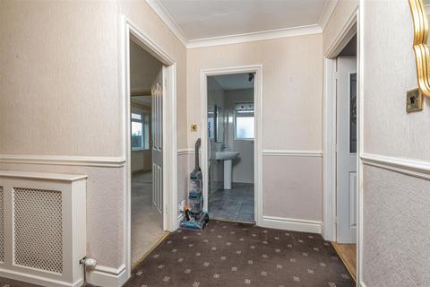 3 bedroom semi-detached bungalow for sale, Broadley Grove, Halifax