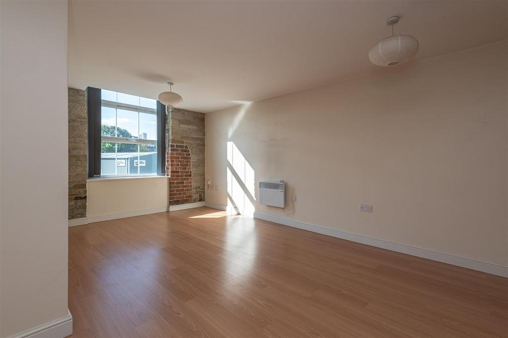 Lounge/Kitchen