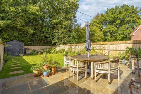 3 bedroom detached house for sale, Mortain Road, East Grinstead RH19