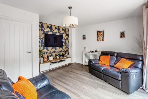 10 Hill Close, Edenbridge, TN8 6EF