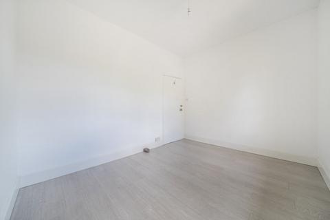 2 bedroom flat for sale, Lawrie Park Road, Sydenham, London, SE26