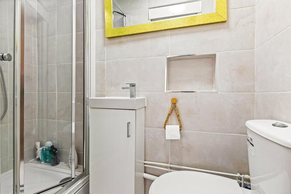 En suite shower room