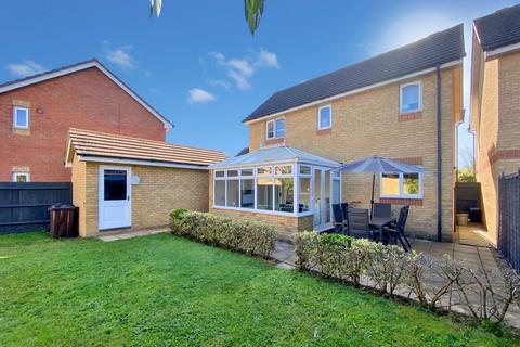 3 bedroom detached house for sale, Butterside Road, Ashford TN23