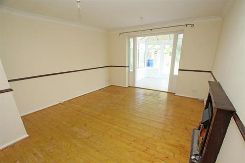 2 bedroom end of terrace house for sale, Sway Gardens, Bournemouth