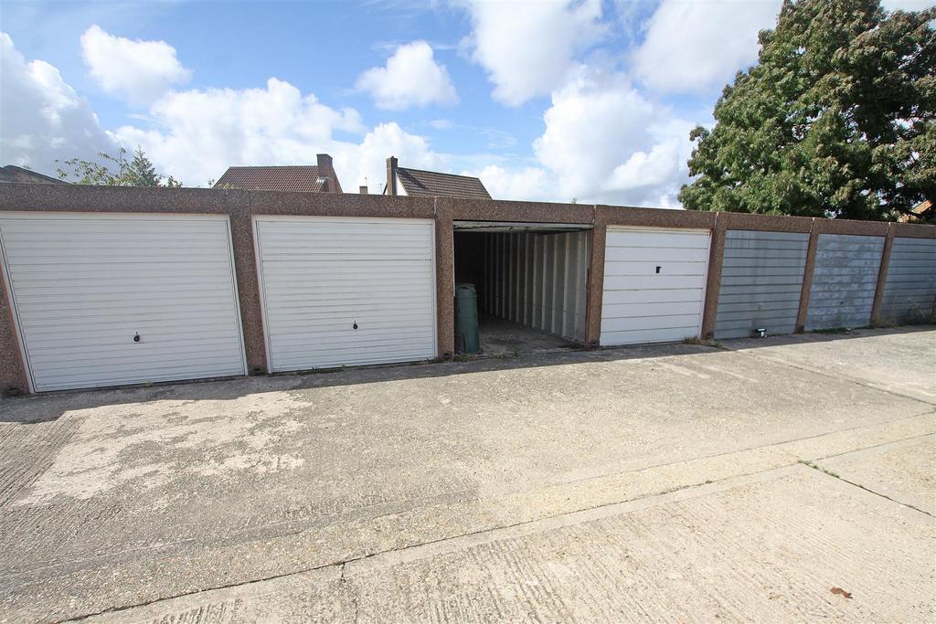 Garage.jpg