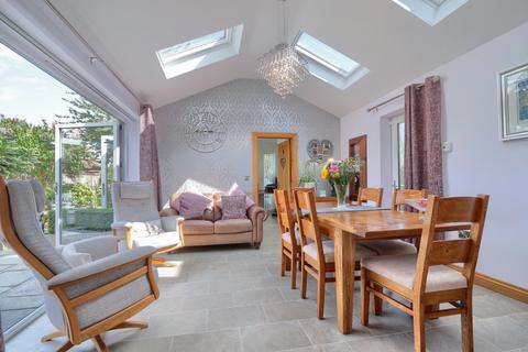 undefined, Town Farm Close, Bishopton