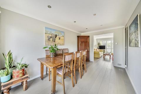 undefined, West Molesey,  Surrey,  KT8