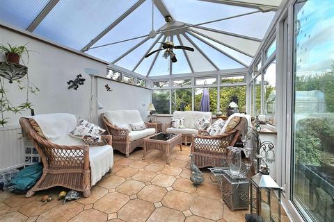 undefined, Elmbridge Road, Gloucester